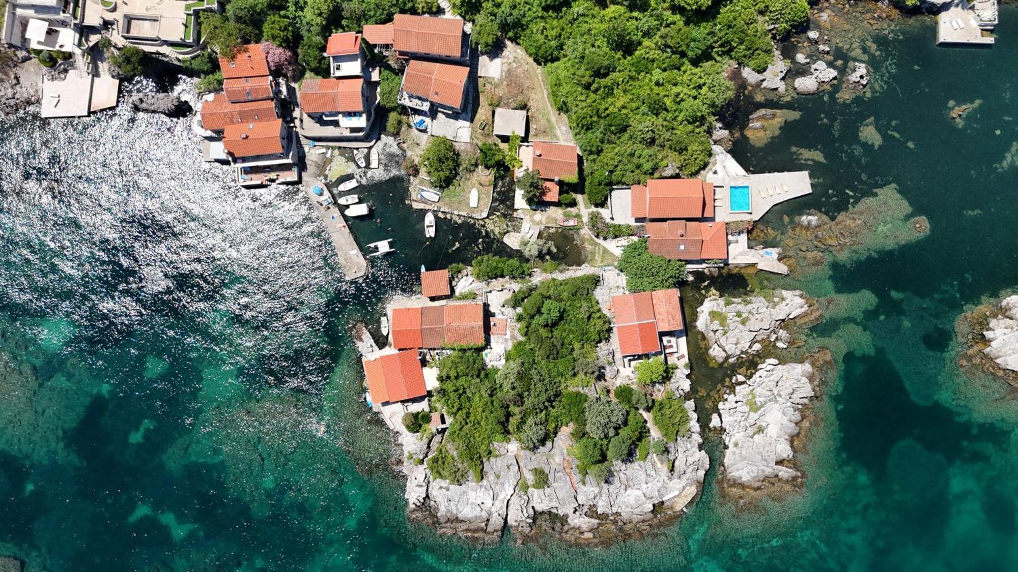 Apartments Kovinic Τίβατ Εξωτερικό φωτογραφία