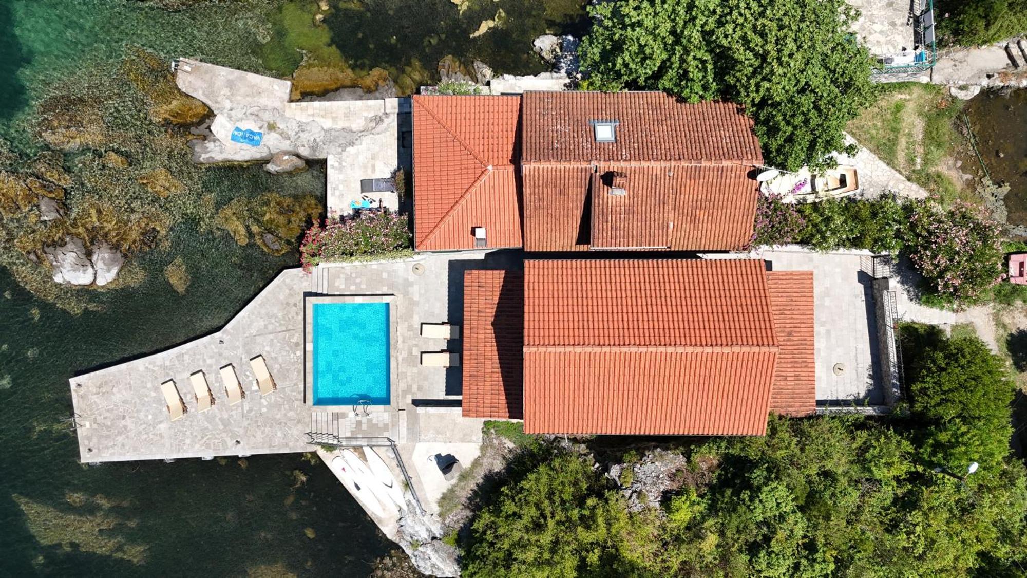 Apartments Kovinic Τίβατ Εξωτερικό φωτογραφία