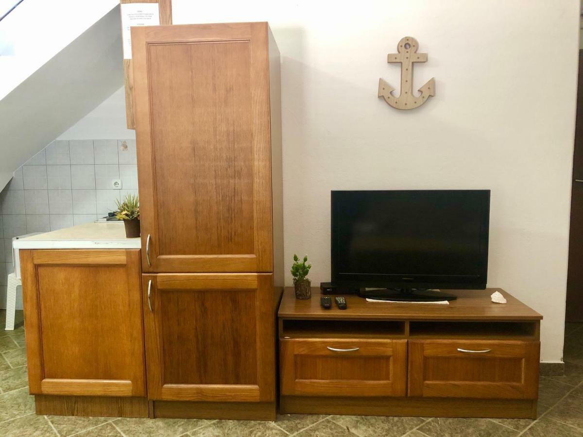 Apartments Kovinic Τίβατ Εξωτερικό φωτογραφία